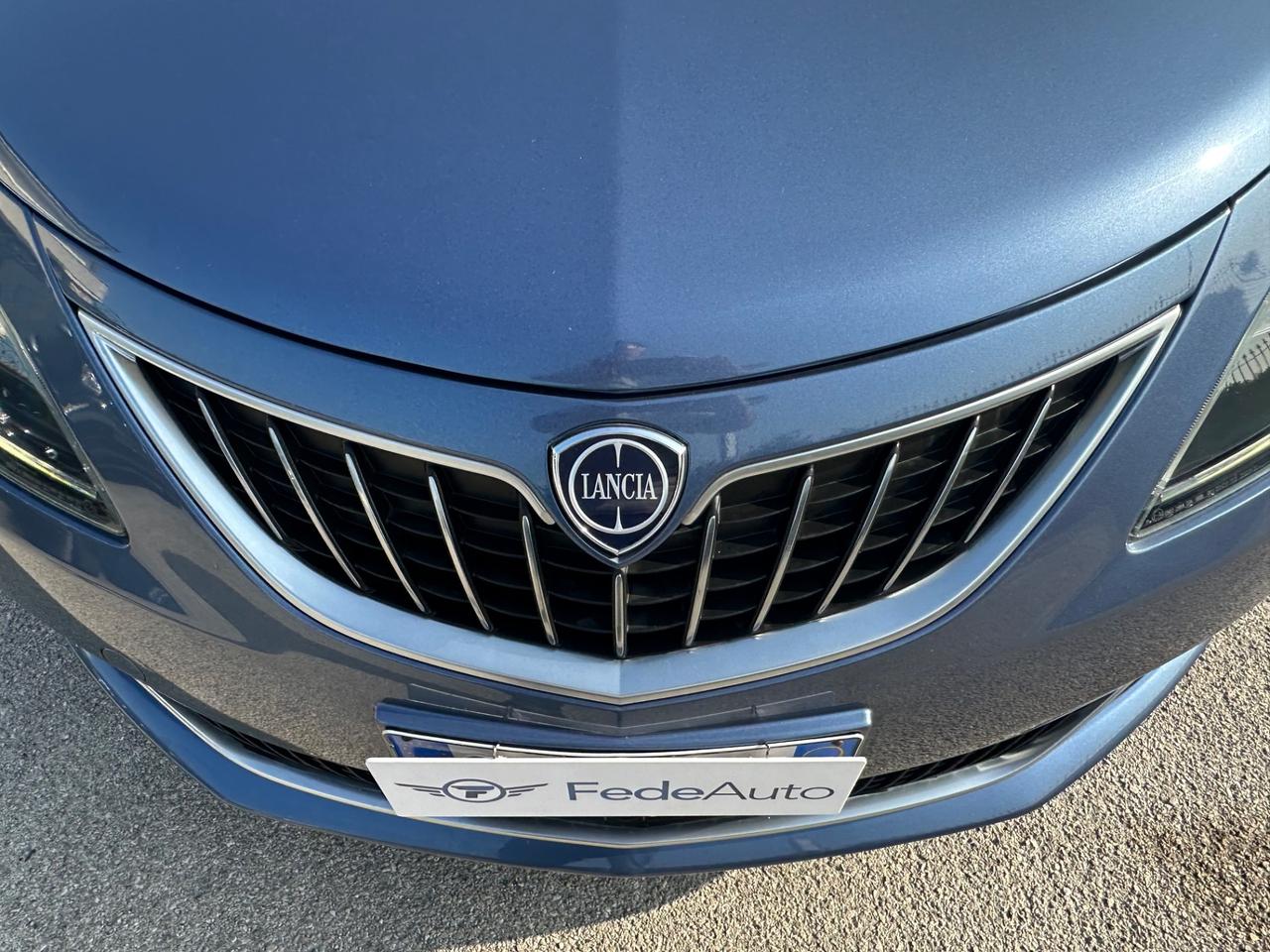 Lancia Ypsilon 1.0 S&S Hybrid Ecochic Gold 2021