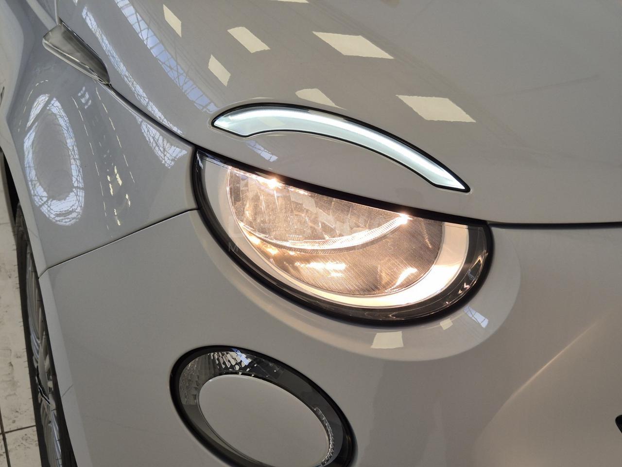 Fiat 500 1.0 hybrid icon