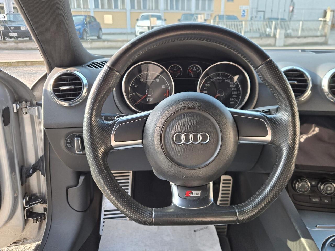 Audi TT 2.0 TFSI 200 CV S-LINE INTERNO ESTERNO