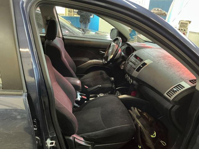 MITSUBISHI Outlander 2.0 DI-D Intense DPF