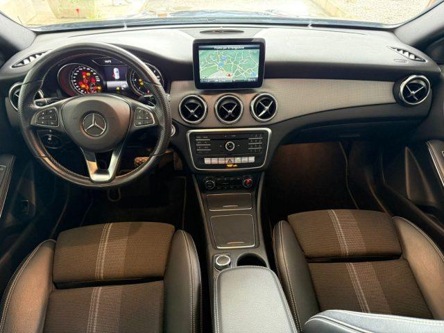 MERCEDES-BENZ GLA 200 d Automatic 4Matic Sport