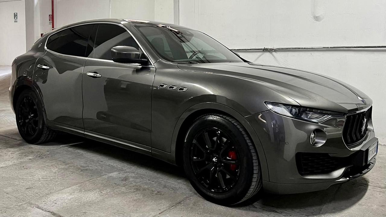 Maserati Levante V6 Diesel 275 CV AWD Gransport