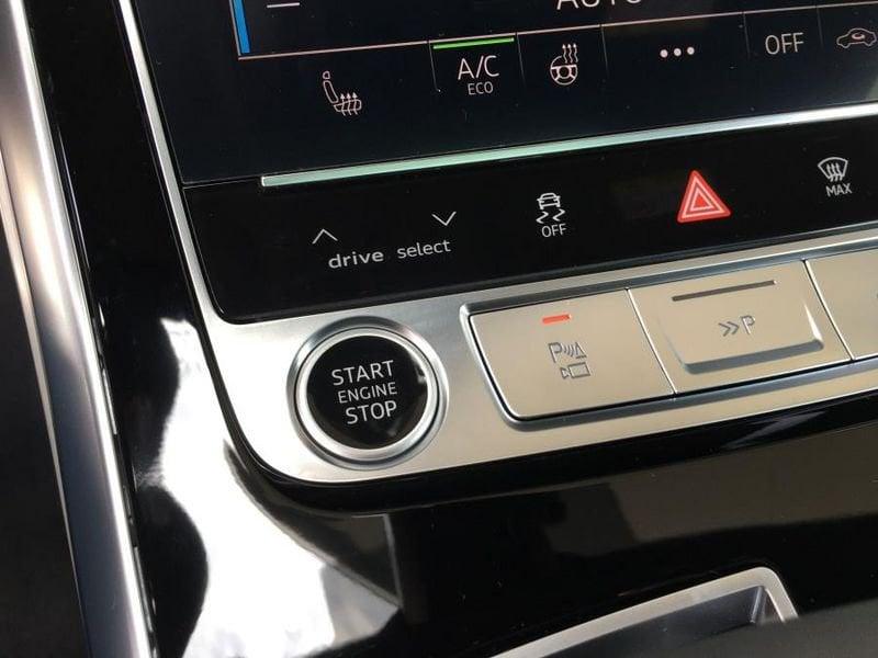 Audi Q8 S line edition 50 TDI quattro tiptronic TETTO+22"+MATRIX S-LINE