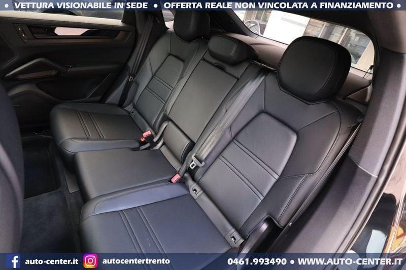 Porsche Cayenne Coupè 3.0 V6 Coupè E-Hybrid Black Edition Sport Design