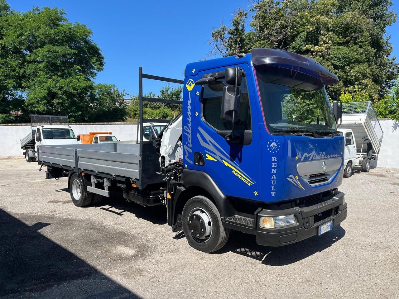 Renault midlum 100/220-6.2/214 cv-cass. Con gru -2003