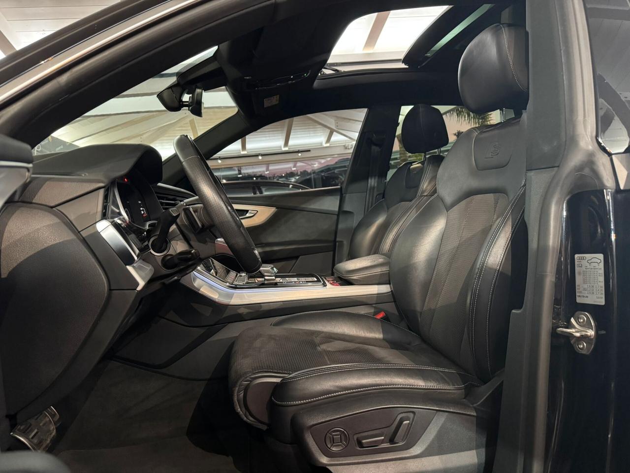 Audi Q8 50 TDI 286 CV quattro Sline
