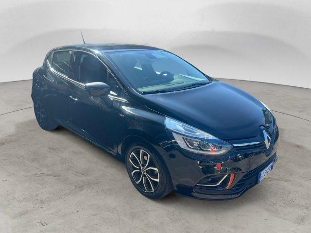 RENAULT Clio TCe 90 5 porte Moschino Zen
