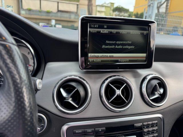 MERCEDES-BENZ GLA 200 CDI Automatic Premium