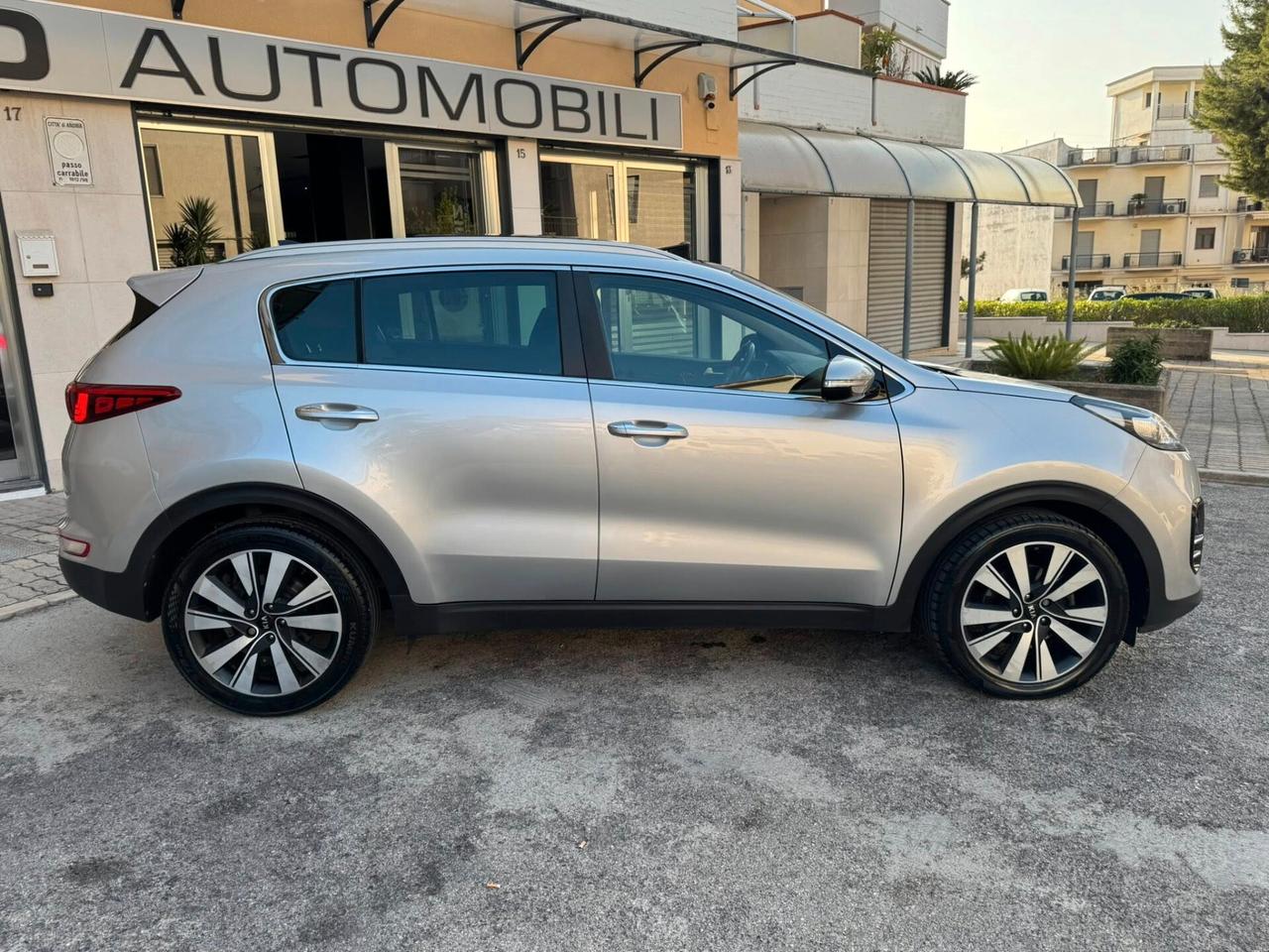 KIA SPORTGAE 1.7 CRDI 115 CV TETTO NAVI RETROCAMERA