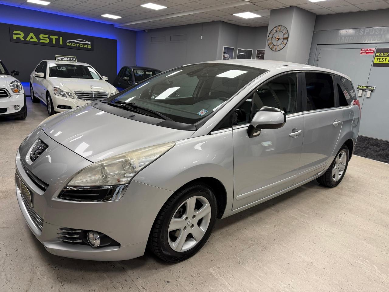 Peugeot 5008 1.6 HDi 112CV Business 7 POSTI