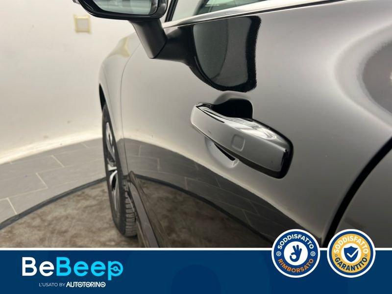Volvo XC60 2.0 B4 MOMENTUM AWD AUTO