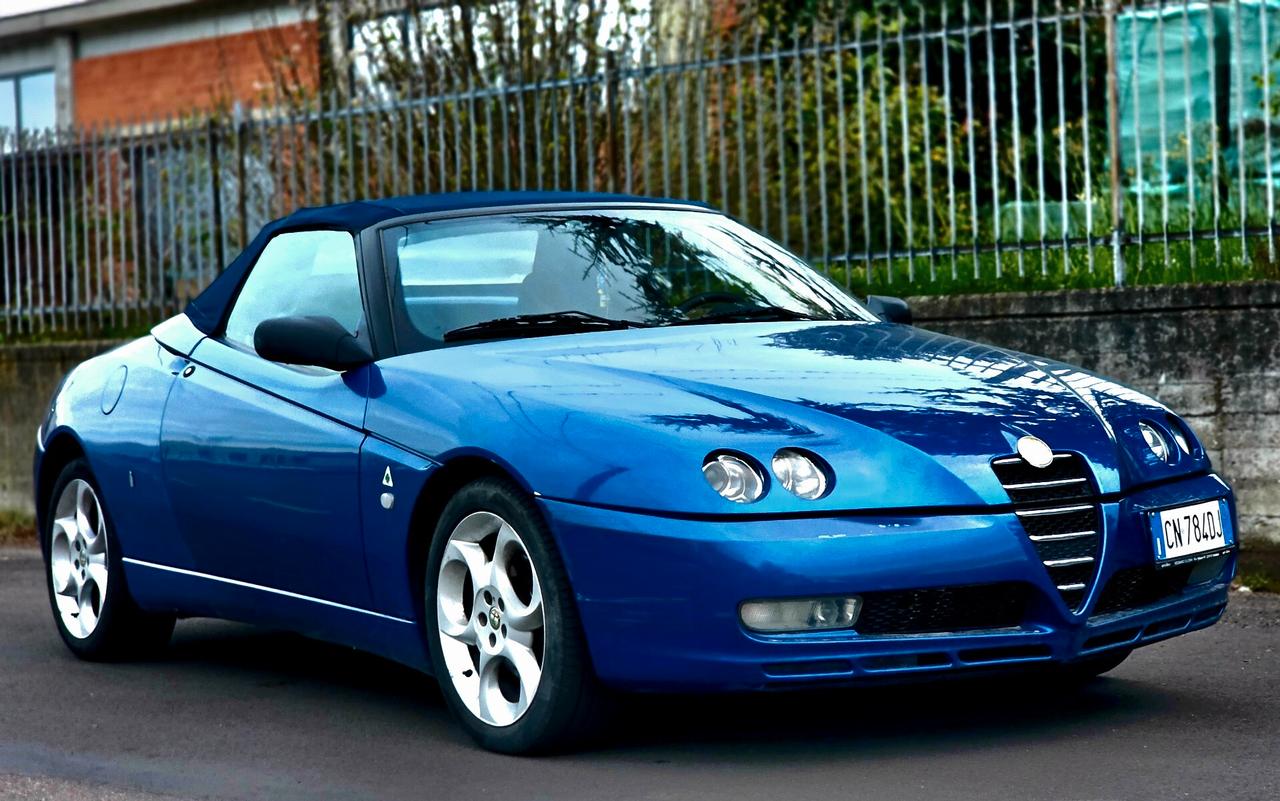 Alfa Romeo Spyder 916 LAVORI FATTI