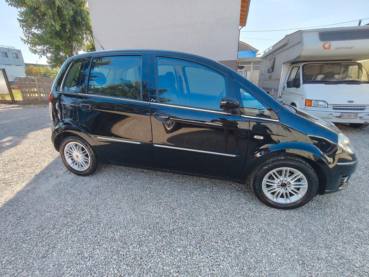 Lancia MUSA 1.4 Argento Ecochic GPL