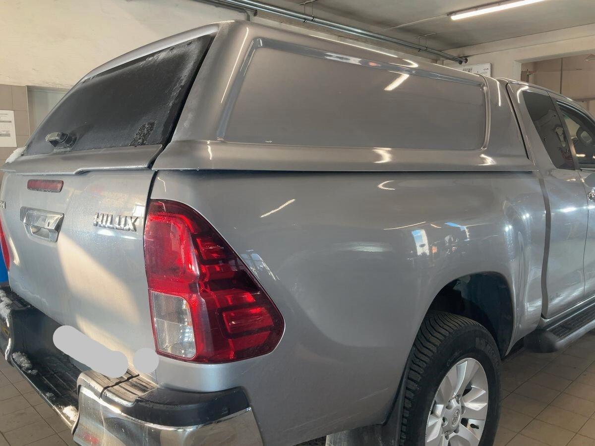 Toyota Hilux 2.4 D-4D 4WD 2 porte Extra Cab Comfort