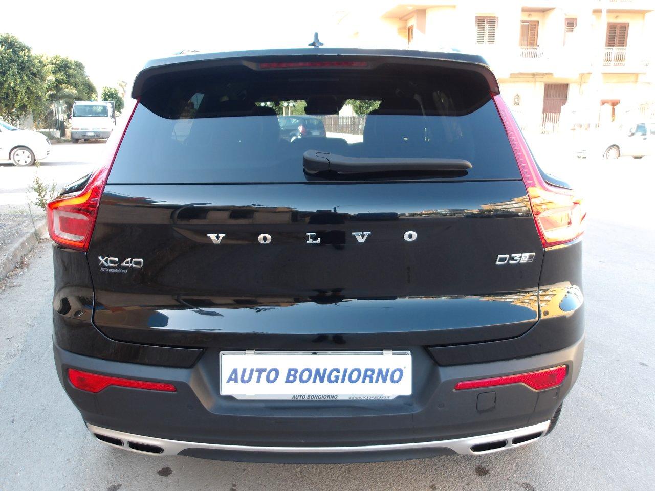 Volvo XC40 2.0 d3 R-design awd