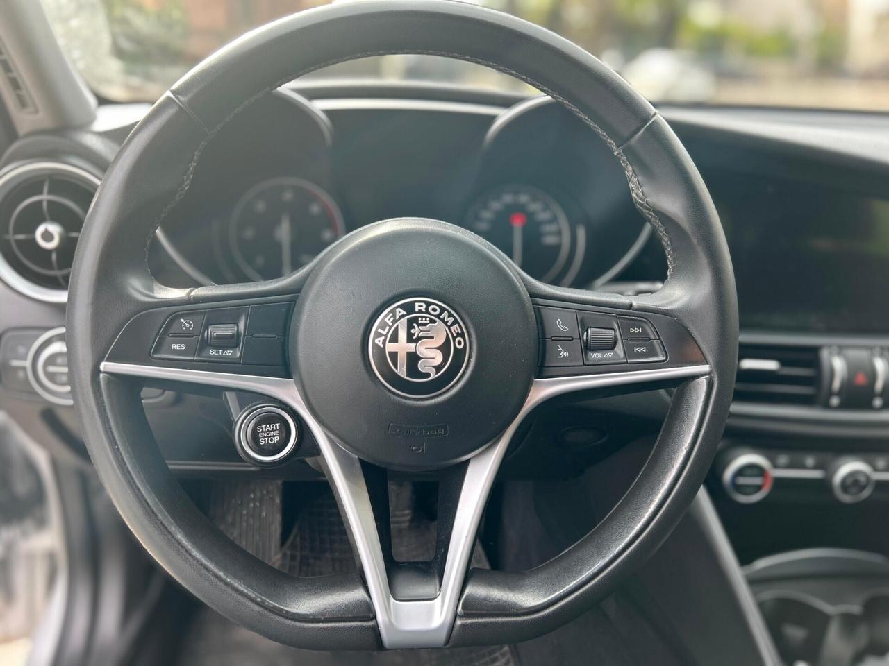 Alfa Romeo Giulia 2.2 Turbodiesel 150 CV AT8 Business