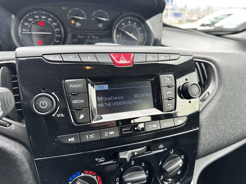 Lancia Ypsilon III 2021 Ypsilon 1.0 firefly hybrid Silver Plus s&s 70cv 5pti