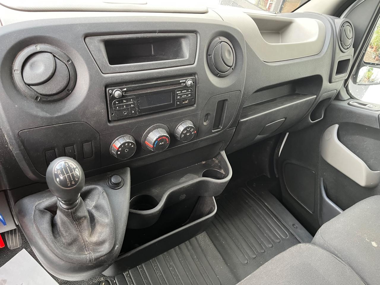 Nissan NV400 33 2.3 dCi PM-TM Furgone