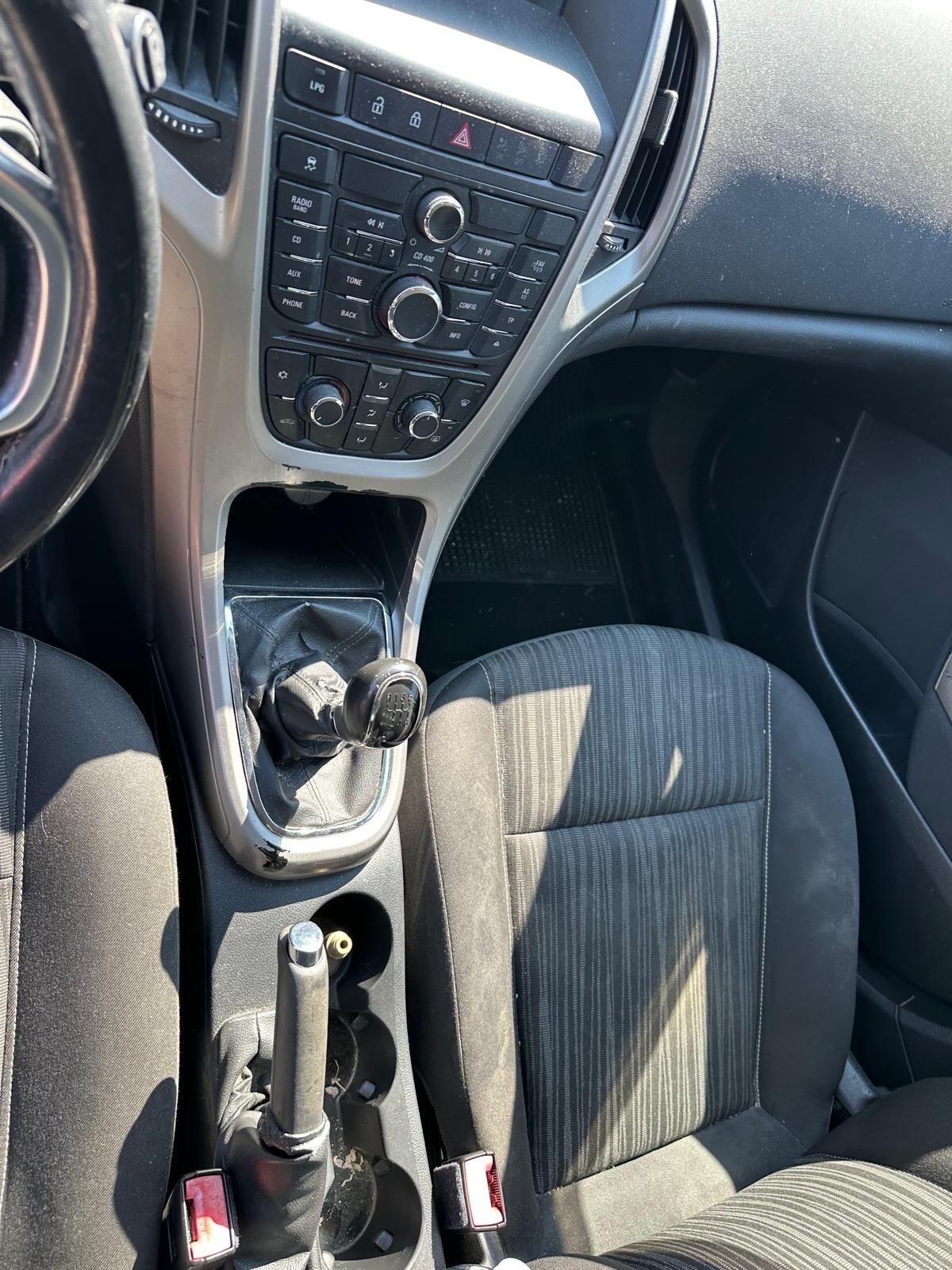 Opel Astra 1.4 GPL 2033 EXPORT / COMMERCIANTI
