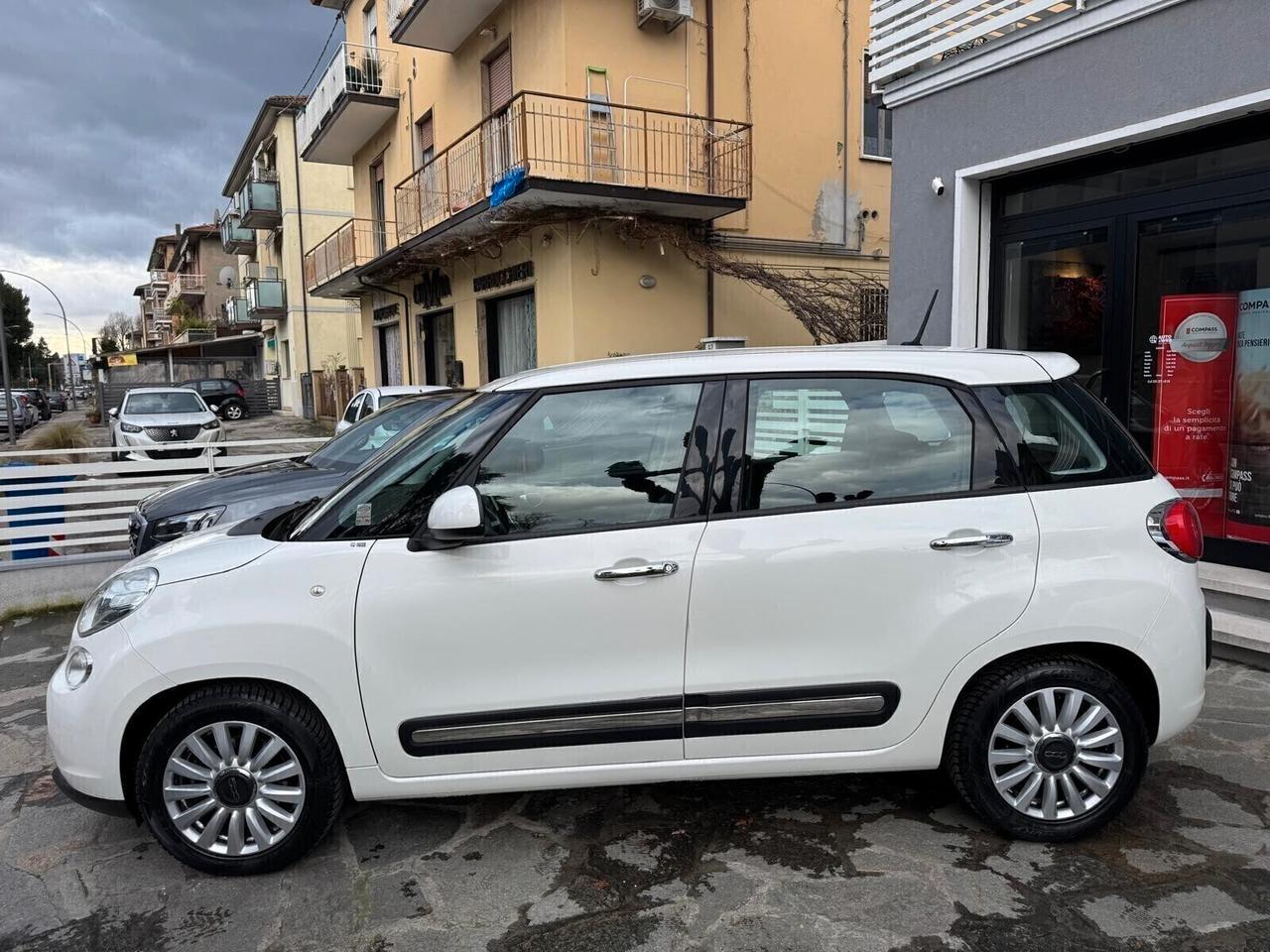 FIAT 500L 1.6 Multijet 105cv LOUNGE NEOPATENTATI