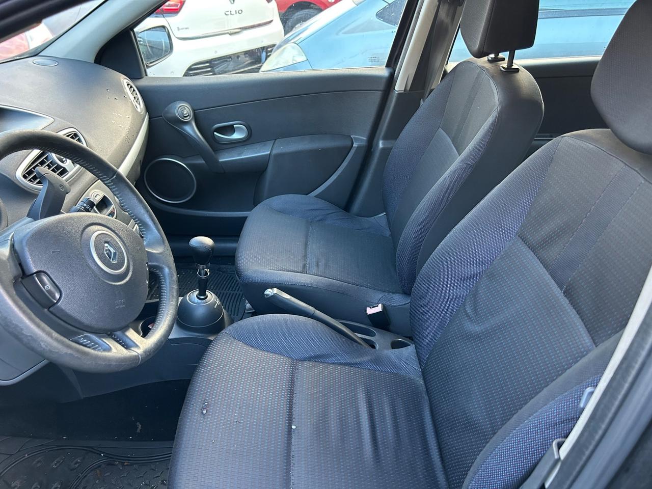 Renault Clio 1.5 dCi 85CV 5 porte AUTOMATICA