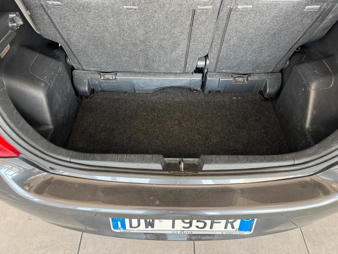 Toyota Yaris 1.3 5 porte Sol