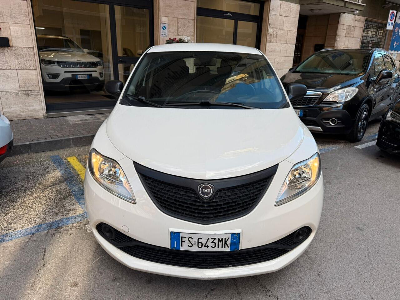 Lancia Ypsilon 1.2 69 CV 5 porte GPL Ecochic Gold