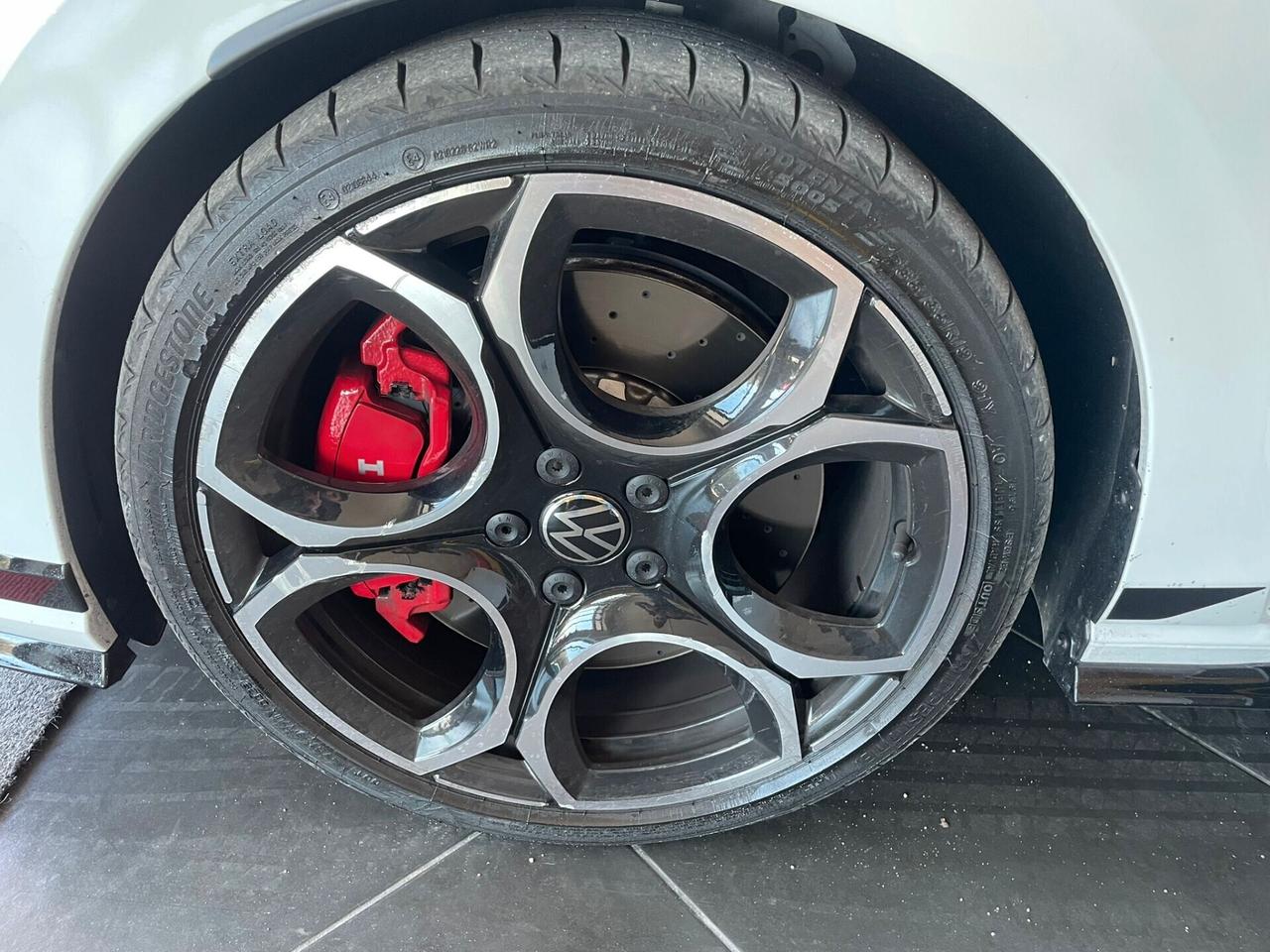 VOLKSWAGEN GOLF 2.0GTI 300cv CLUB SPORT *TETTO*