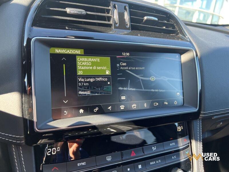 Jaguar F-Pace 2.0 D 180 CV AWD aut. R-Sport