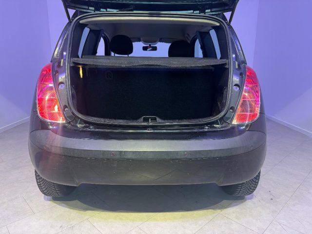 LANCIA Ypsilon 1.2 16V Platino