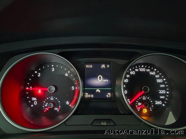VOLKSWAGEN Tiguan 2.0 TDI 150CV SCR DSG Life - Fari Led