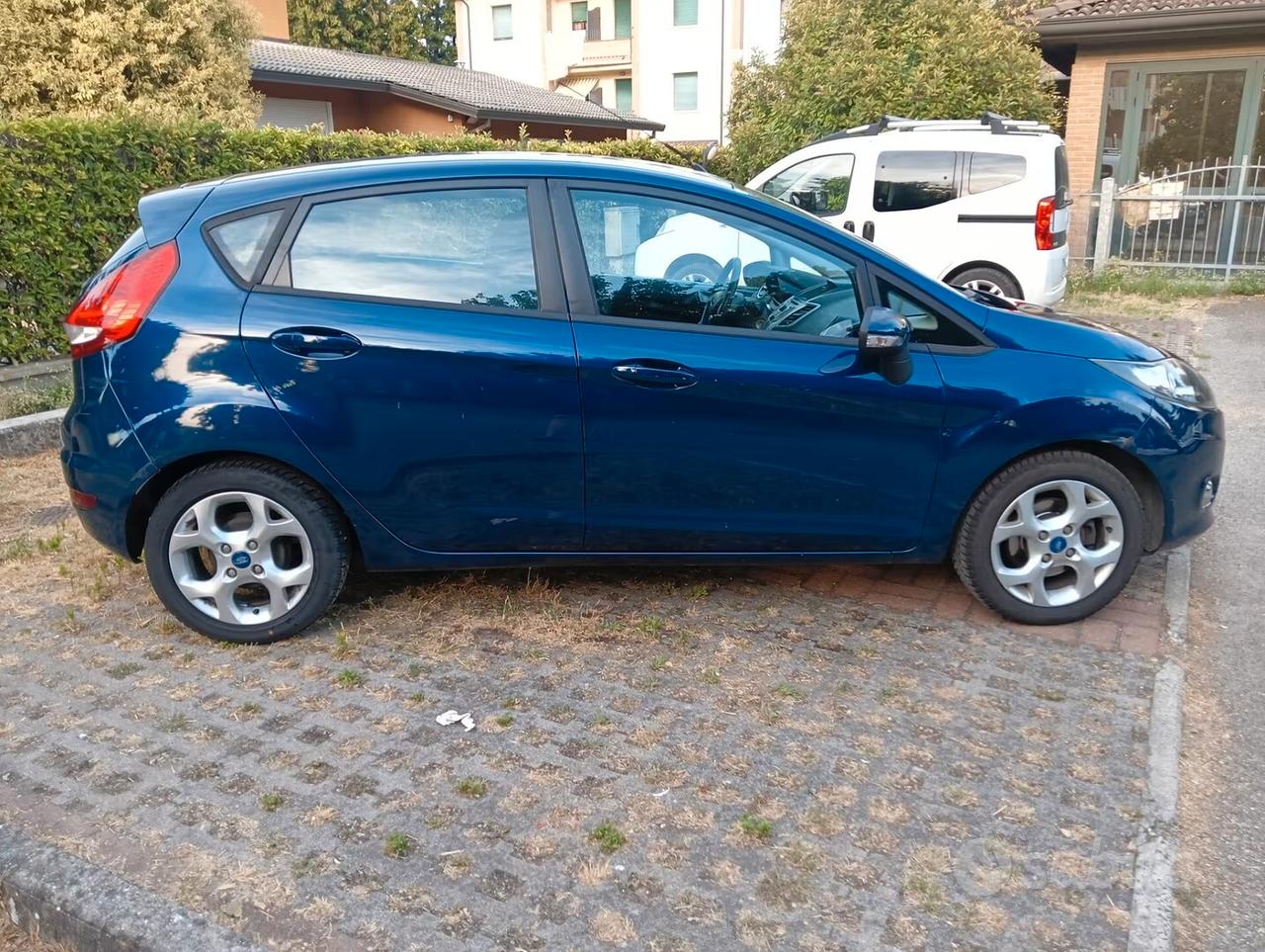 Ford Fiesta Ikon 1.2 60CV 5 porte