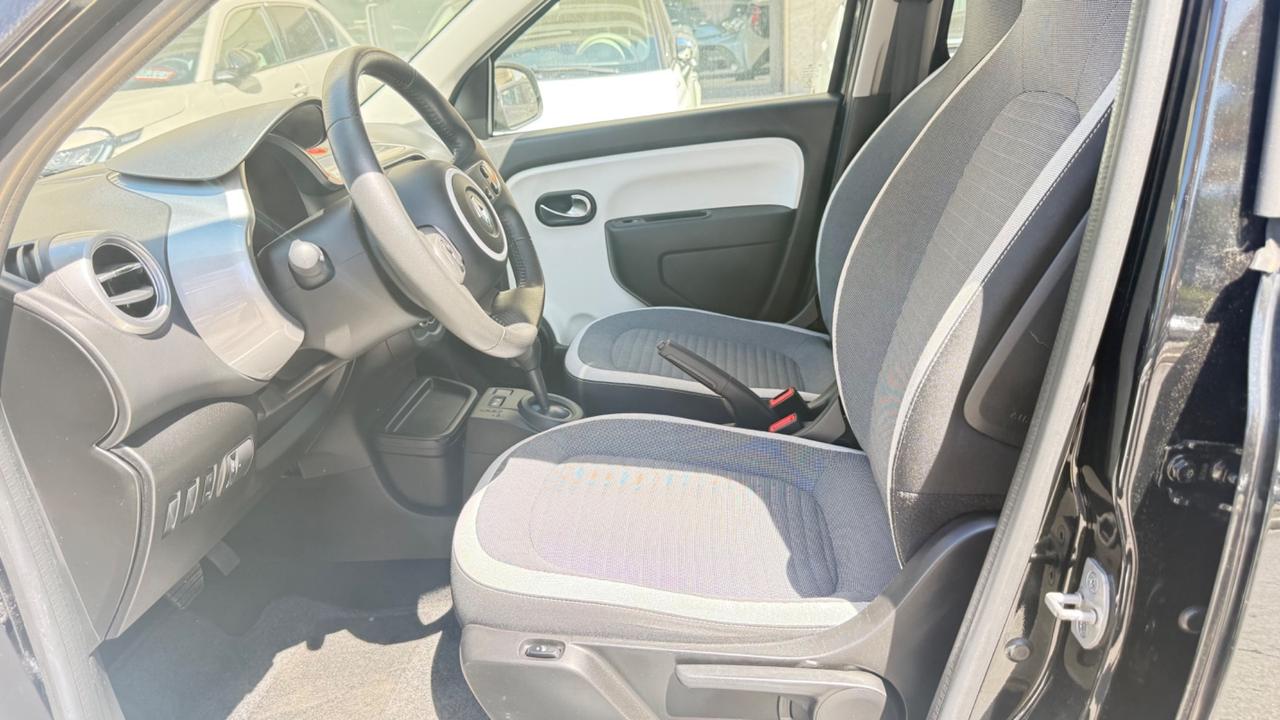Renault Twingo LIMITEED C.AUTOMATICATO LED PDC BLUETOOTH CERCHI 16 SEDILI RISCALDATI