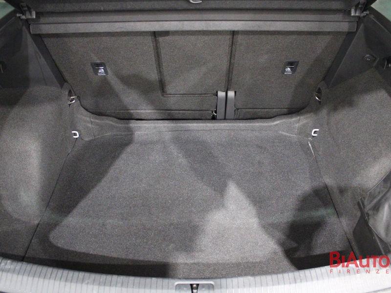 Volkswagen Tiguan Tiguan 1.6 TDI SCR Sport R-Line BlueMotion Technology