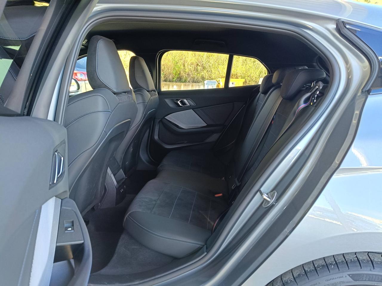 BMW Serie 1 F70 - 120d 48V MSport Pro auto