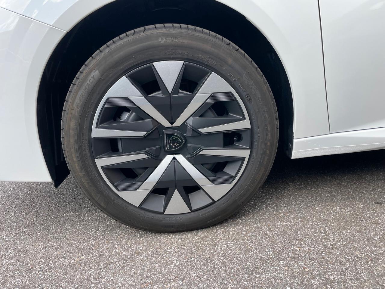 Peugeot 208 1.2 hybrid Style 100cv e-dcs 6 km0