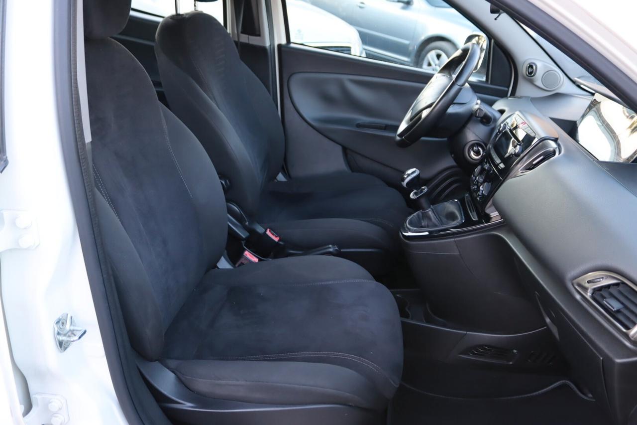 Lancia Ypsilon 1.2 69 CV 5 porte GPL Ecochic Gold