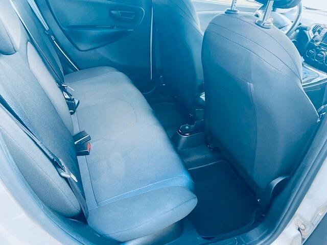 Lancia Ypsilon 1.0 FireFly 5 porte S&S Hybrid Ecochic Silver