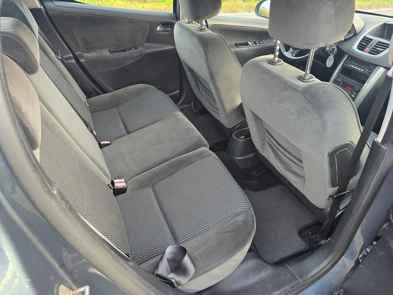 PEUGEOT 207 1.4 "OK PER NEOPATENTATI"