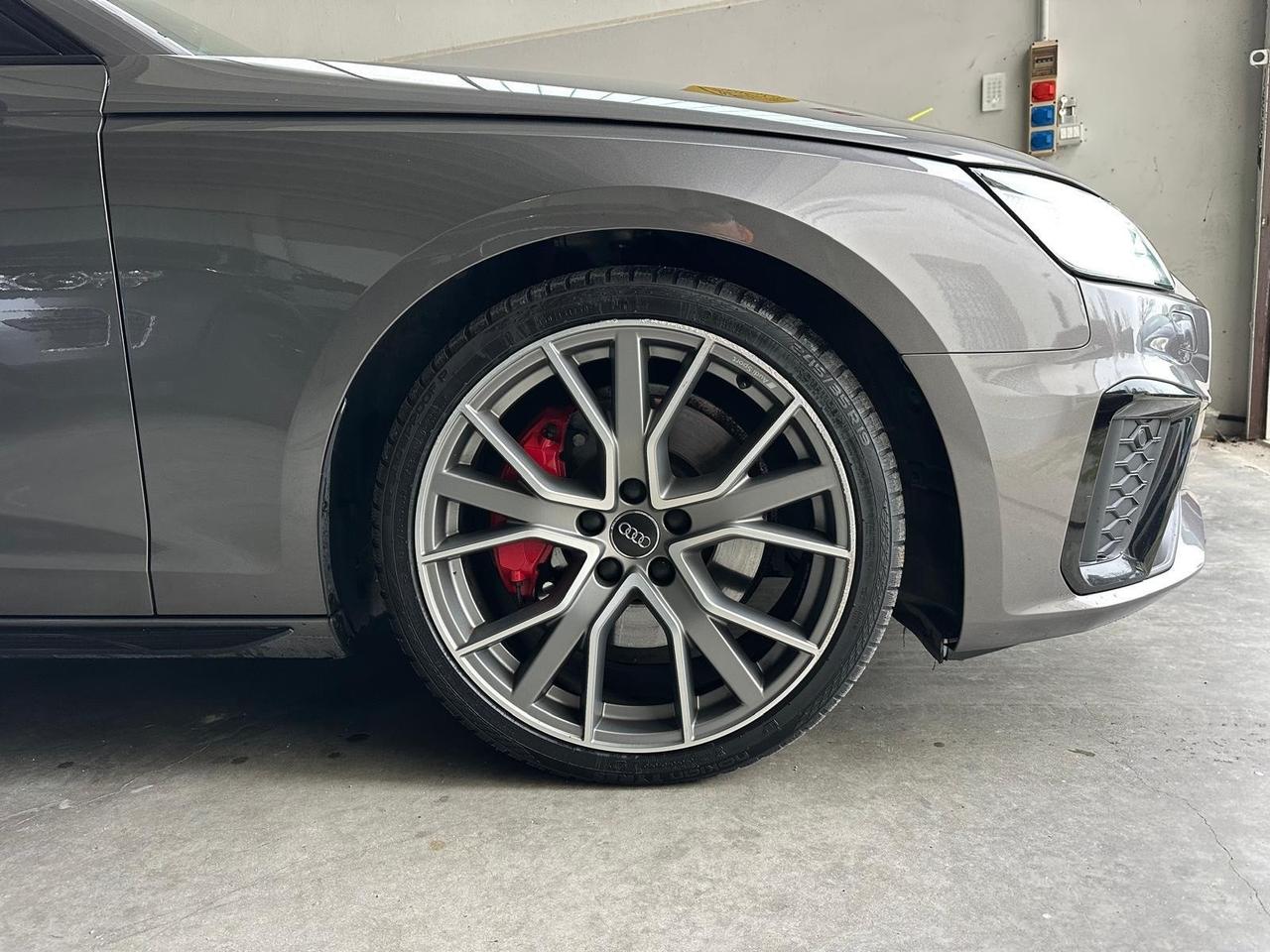 Audi A4 Avant 45 TDI quattro tiptronic S line edition