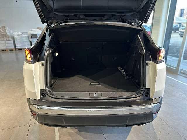 Peugeot 3008 BlueHDi 130 S&S EAT8 Allure