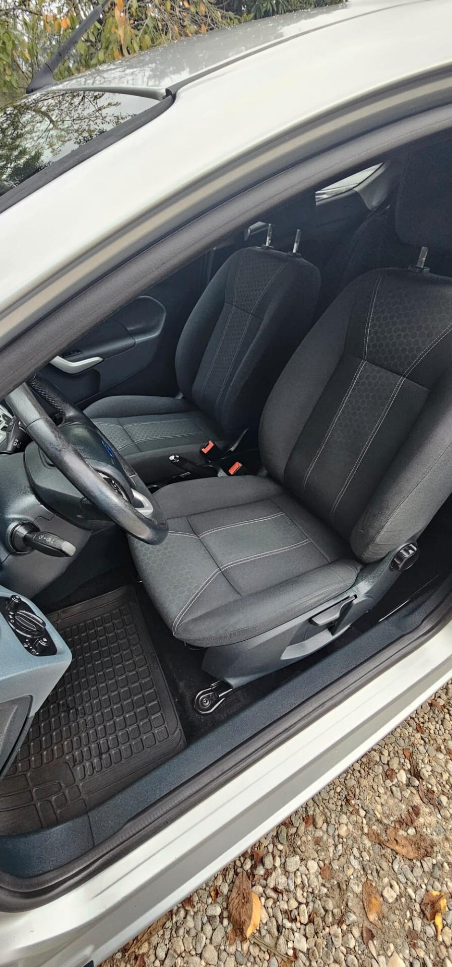 Ford Fiesta 1.2 82CV 3 porte Titanium