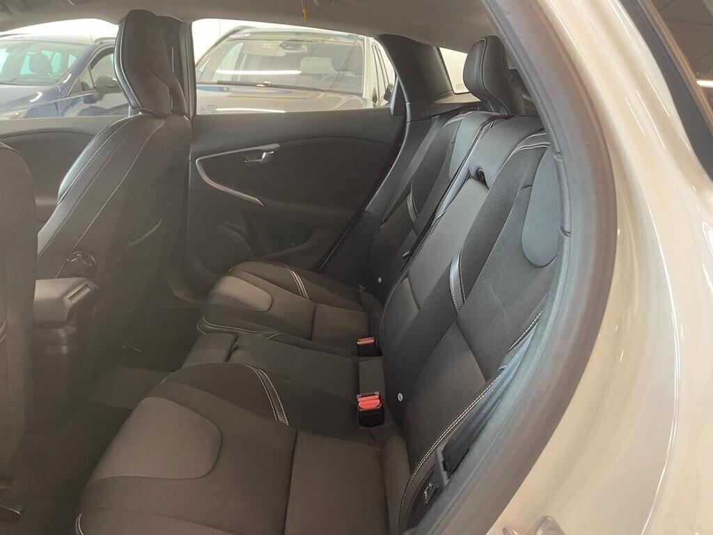 Volvo V40 BUSINESS PLUS D2 Geartronic