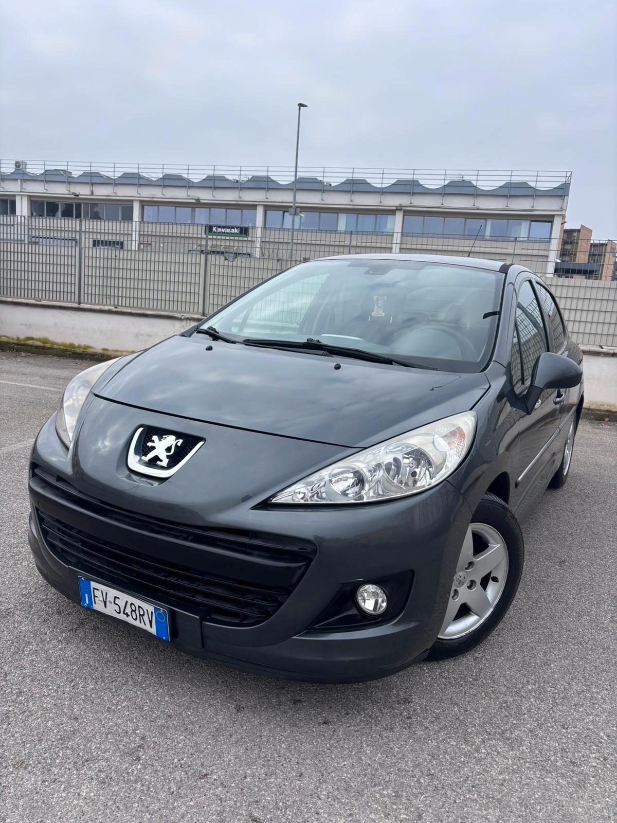 Peugeot 207 1.4 HDi 70CV 5p. Allure