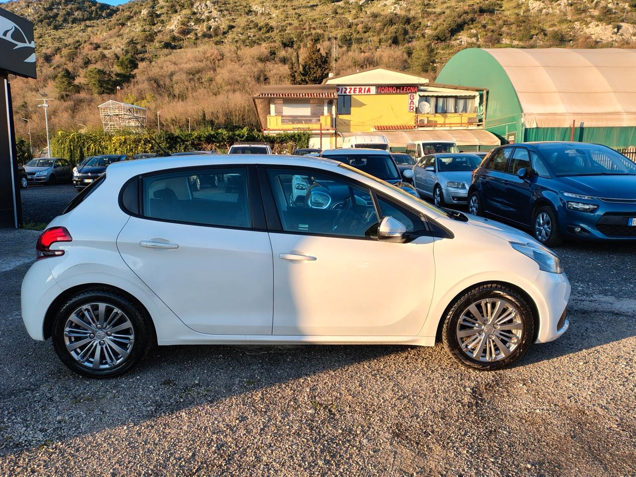 Peugeot 208 BlueHDi 75 5 porte Allure