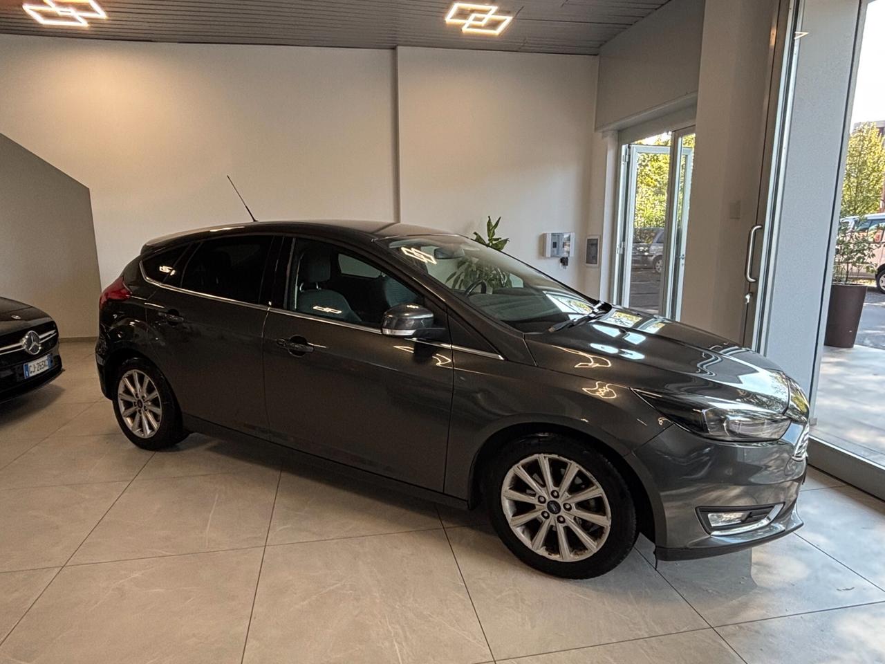 Ford Focus 1.6 120 CV GPL Titanium