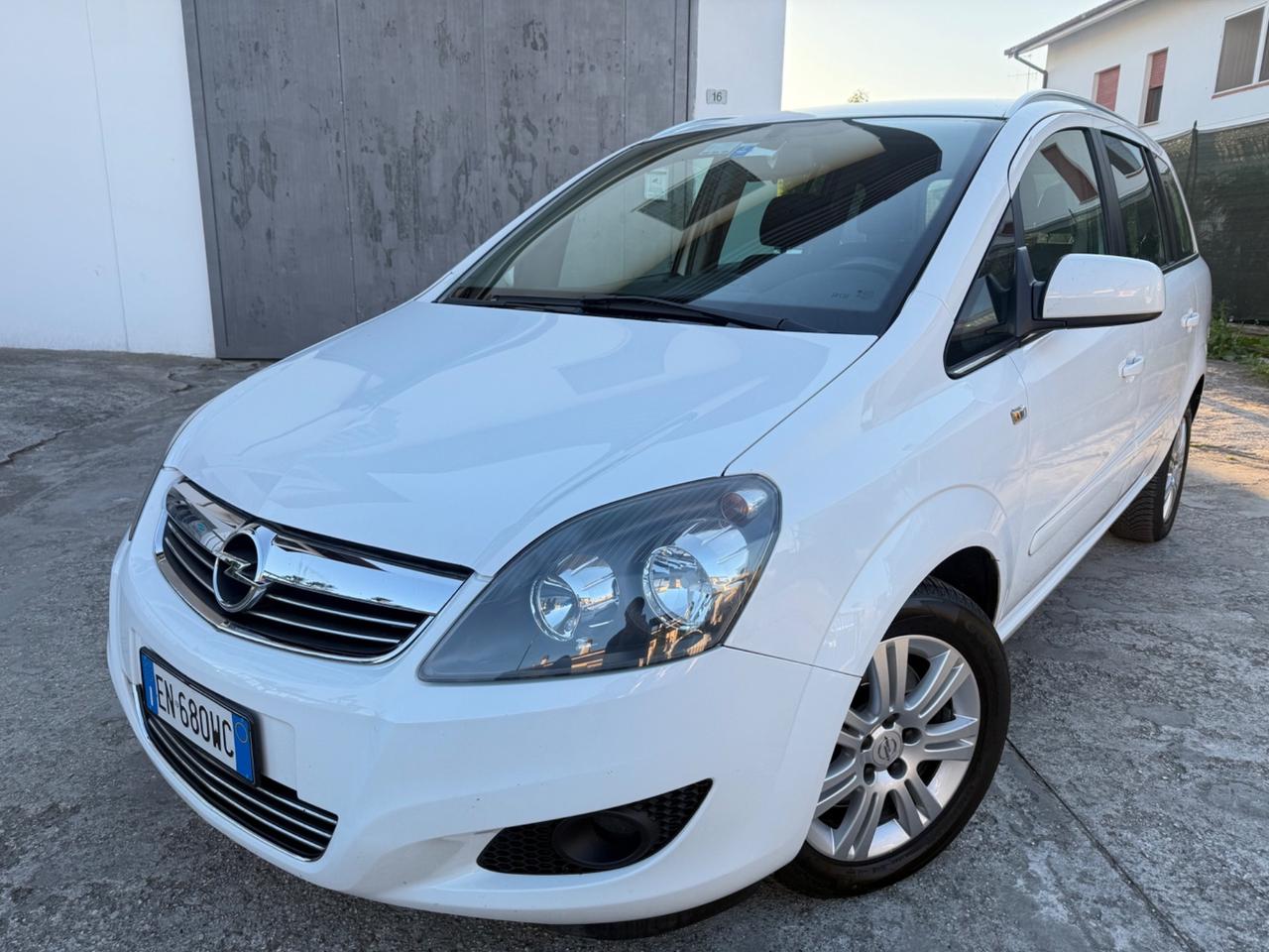 Opel Zafira 1.6 Turbo Metano 2029 7 POSTI 2012