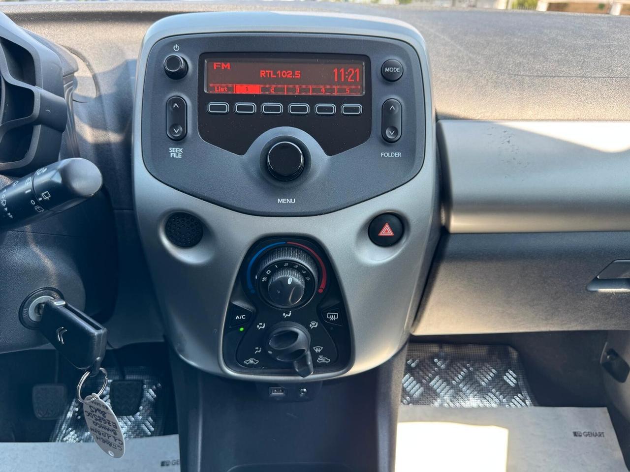 Citroen C1 1.0 VTI (BENZ) 69CV 5P NEOPATENTATI 2015
