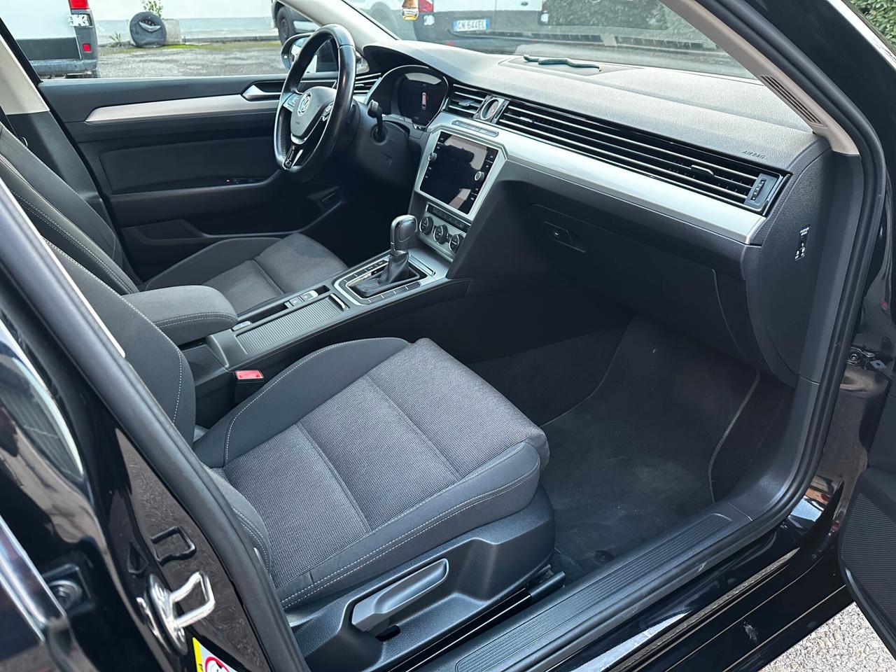 Volkswagen Passat Variant 2.0 TDI DSG Business BlueMotion Tech