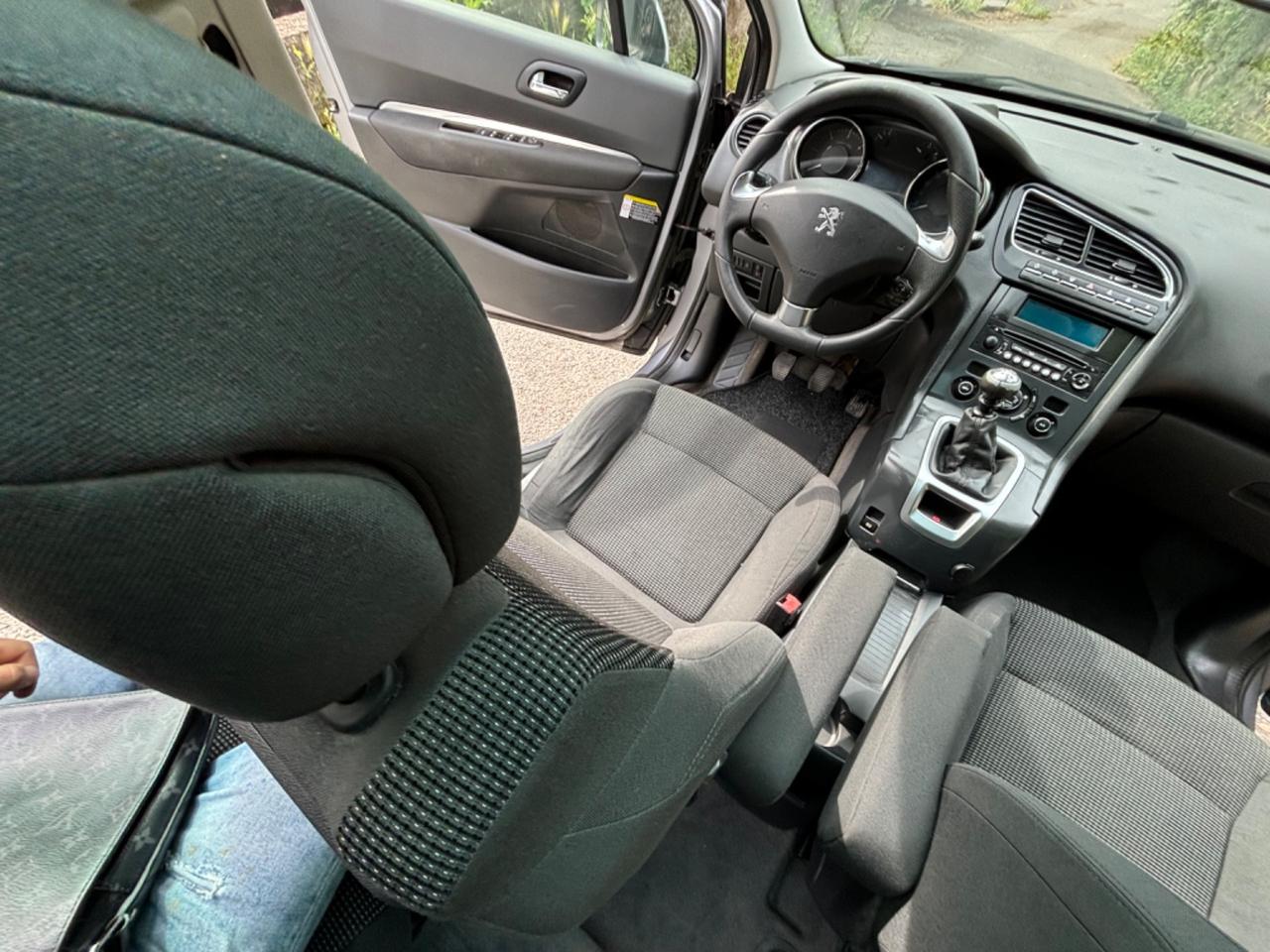 Peugeot 5008 2.0 HDi 150CV Allure